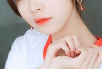 在51cn视频入口，体验吃瓜新方式，带你走进娱乐的精彩世界！