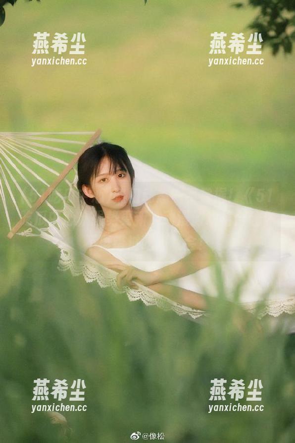 热门动态一手掌握！《51吃瓜中心》强势更新，动漫游戏结合让你不再错过吃瓜机会！