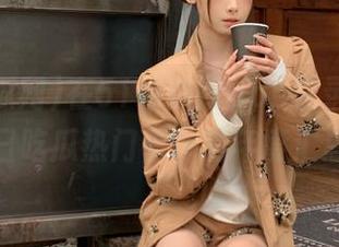 在51吃瓜网app登录后，尽享今日吃瓜热门事件的年度汇总精彩