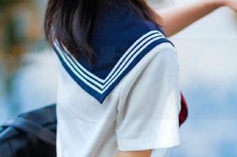 “51黑料网”官网集结明星黑料，让你轻松成为圈内吃瓜第一人！