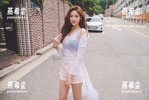 66吃瓜黑料导航，汇聚明星八卦和黑料，为你带来无尽的娱乐乐趣与惊喜！