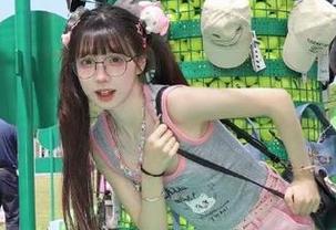 吃瓜头条等你来登录，分享精彩瞬间，让我们一起吃瓜吃到爽！