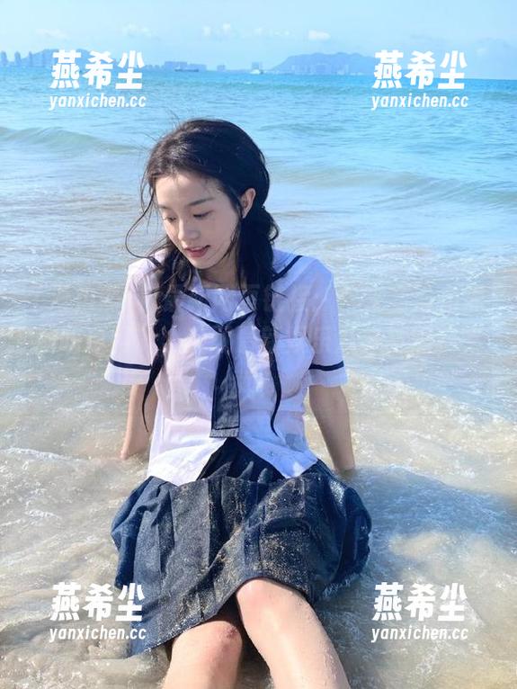 最新网页链接：快来“海角黑料吃瓜网”，获取最新娱乐八卦与黑料秘闻！