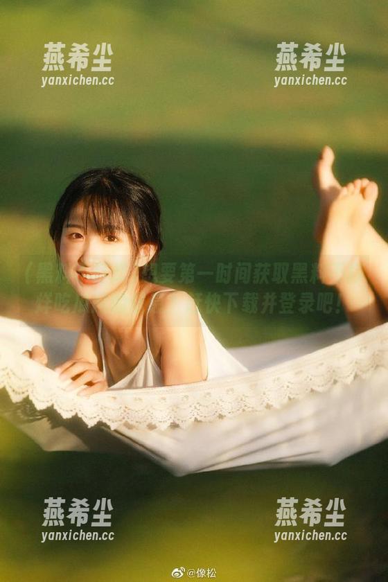 想要第一时间获取黑料不打烊吃瓜网的信息？赶快下载并登录吧！