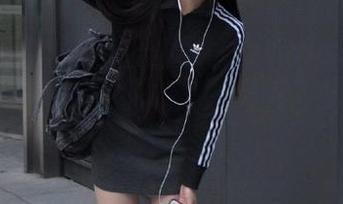 轻松获取tttzzz668.su黑料不打烊最新地址苹果端资源，少女一键收藏！