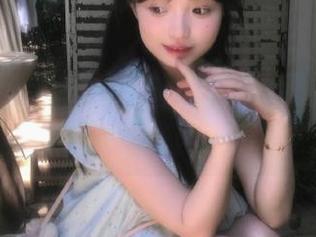 “黑料不重样”平台，分享你无与伦比的八卦吐槽体验吧！